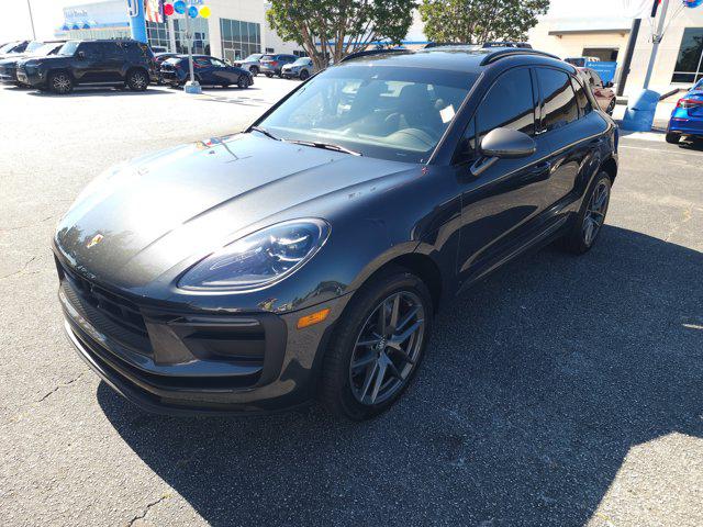 2025 Porsche Macan T