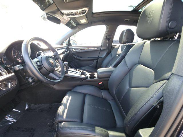2025 Porsche Macan T