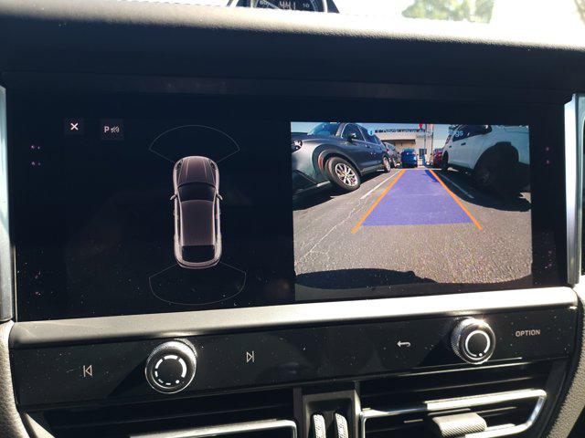2025 Porsche Macan T