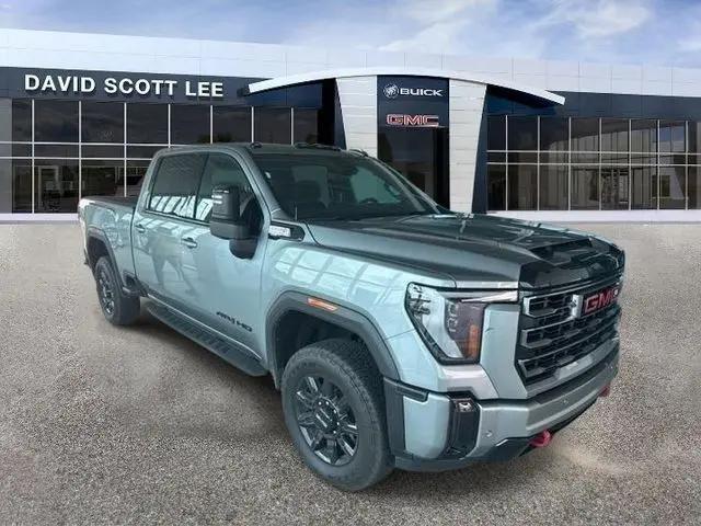 2025 GMC Sierra 2500HD 4WD Crew Cab Standard Bed AT4