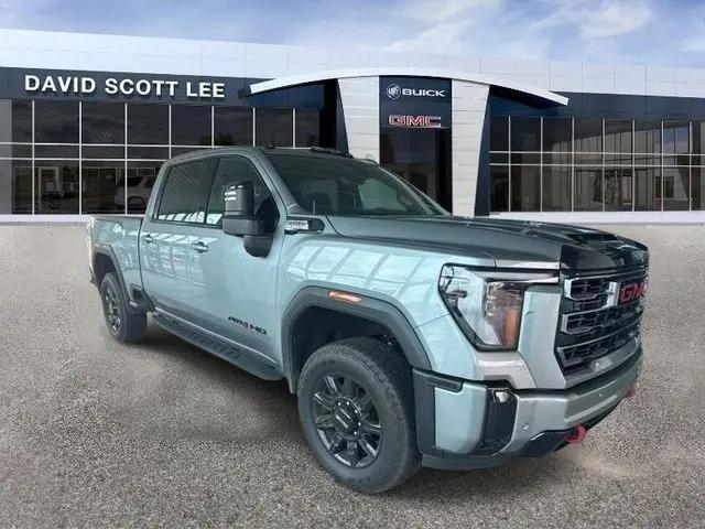 2025 GMC Sierra 2500HD 4WD Crew Cab Standard Bed AT4