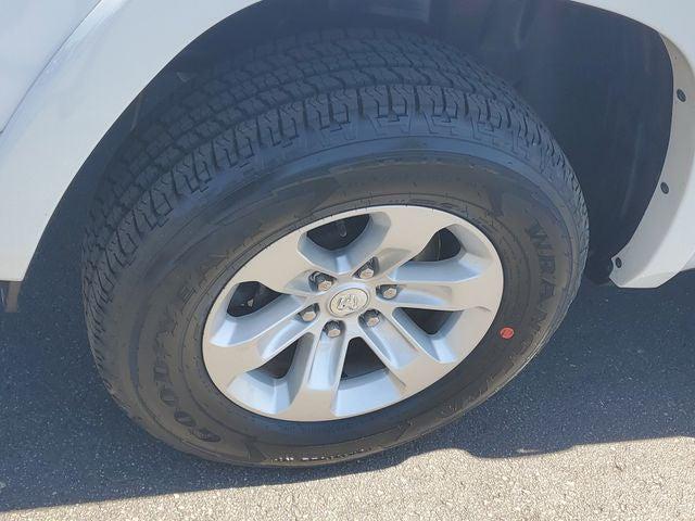 2022 Ram 1500 Laramie Crew Cab 4x4 5'7" Box
