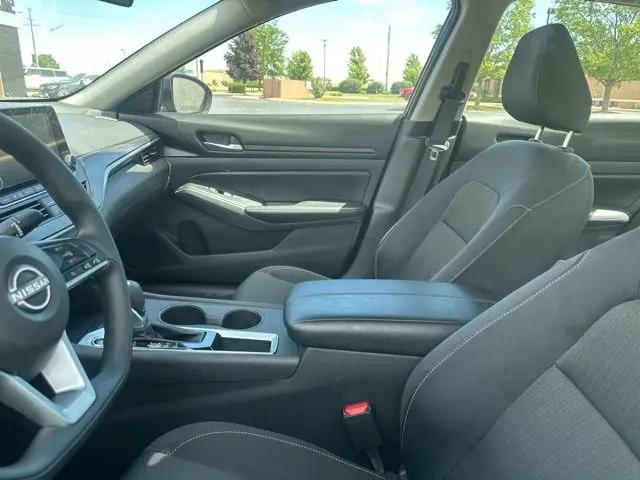 2025 Nissan Altima SV FWD