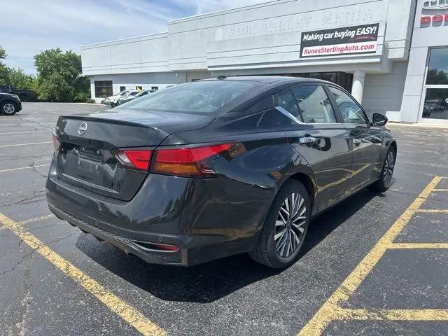 2025 Nissan Altima SV FWD