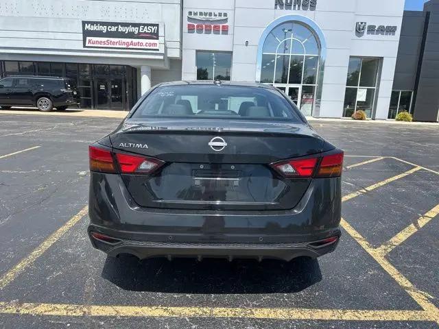 2025 Nissan Altima SV FWD