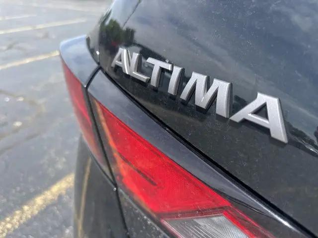 2025 Nissan Altima SV FWD