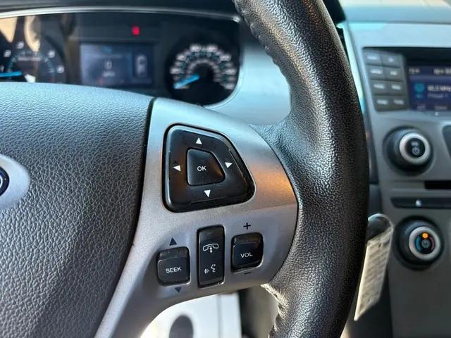 2017 Ford Taurus SEL