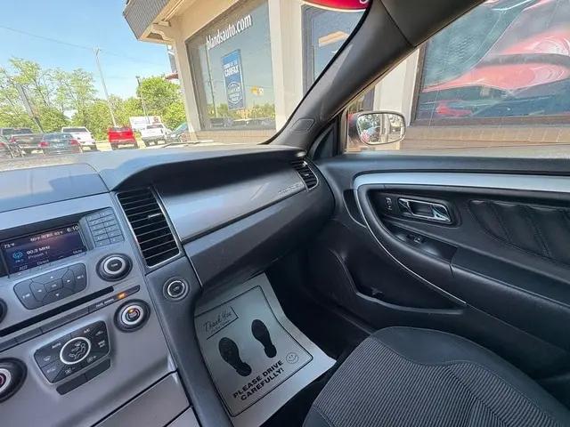 2017 Ford Taurus SEL