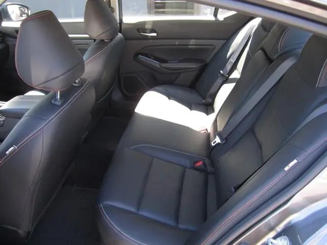2023 Nissan Altima SR FWD