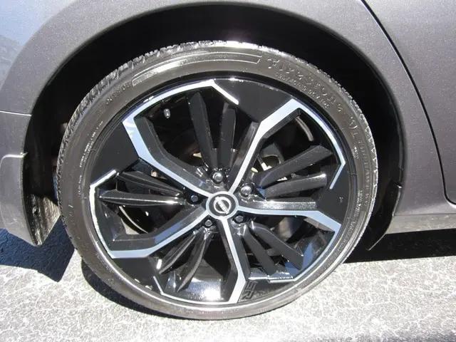 2023 Nissan Altima SR FWD