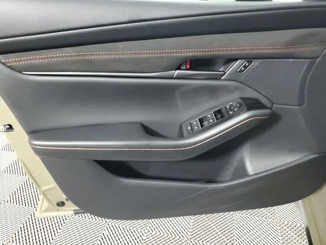 2025 Mazda Mazda3 2.5 Carbon Turbo