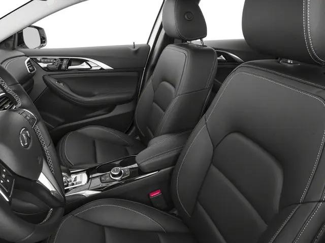 2018 INFINITI QX30 Premium
