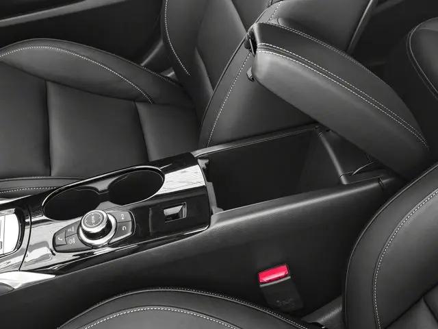2018 INFINITI QX30 Premium