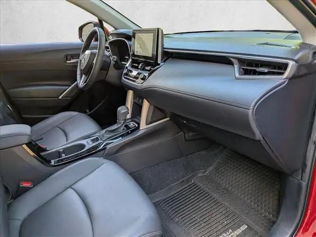 2024 Toyota Corolla Cross XLE