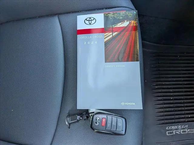 2024 Toyota Corolla Cross XLE