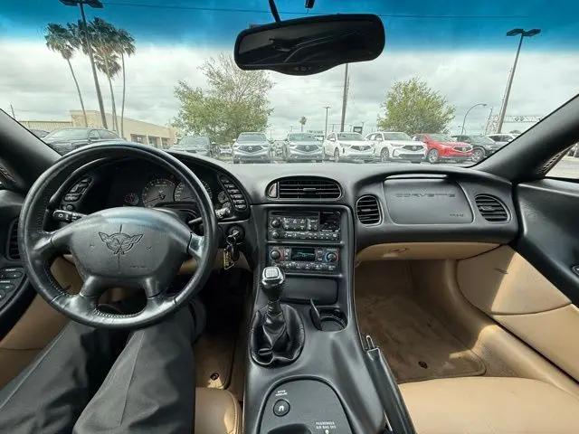 2004 Chevrolet Corvette Base