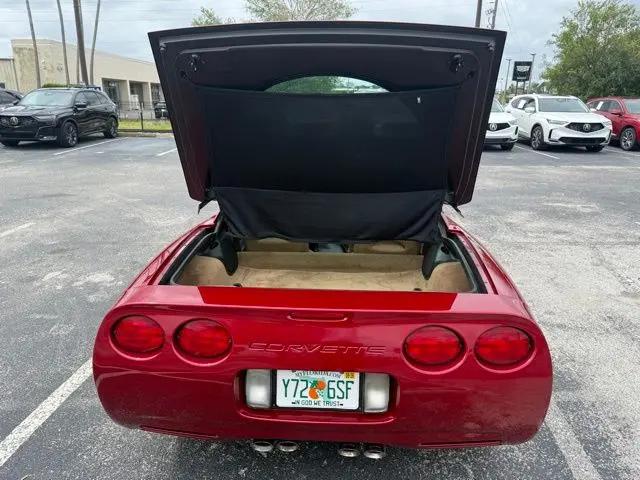 2004 Chevrolet Corvette Base
