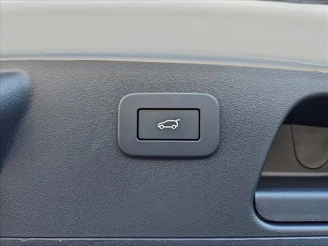 2024 Jaguar E-PACE R-Dynamic SE P250 AWD Automatic