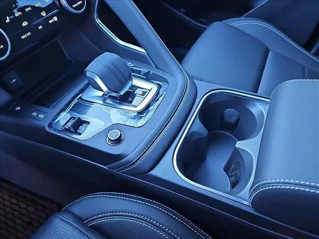 2024 Jaguar E-PACE R-Dynamic SE P250 AWD Automatic