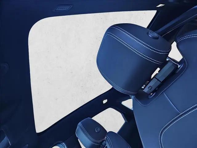 2024 Jaguar E-PACE R-Dynamic SE P250 AWD Automatic