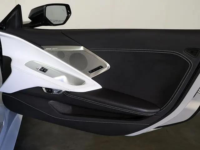 2023 Chevrolet Corvette Stingray RWD Coupe 2LT