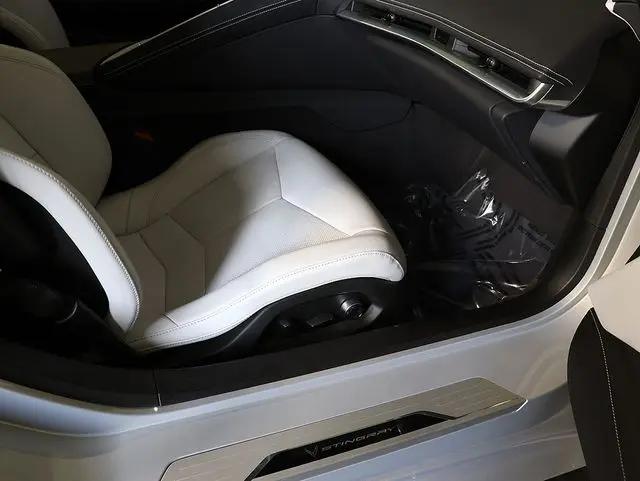 2023 Chevrolet Corvette Stingray RWD Coupe 2LT