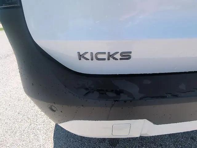 2025 Nissan Kicks SV FWD