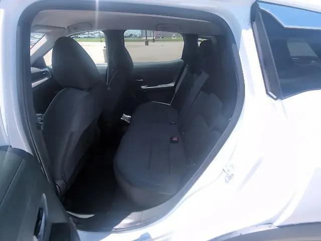 2025 Nissan Kicks SV FWD