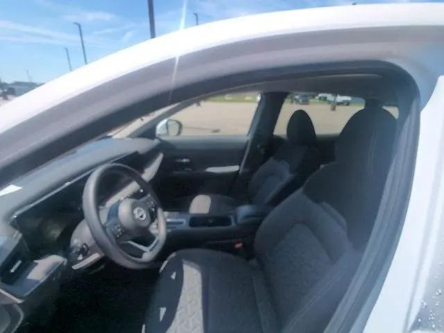 2025 Nissan Kicks SV FWD
