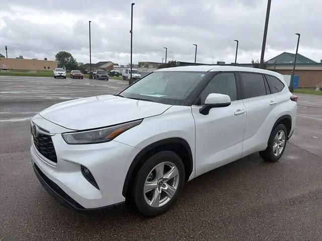 2023 Toyota Highlander LE