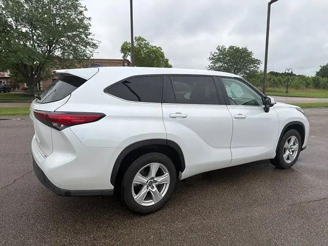 2023 Toyota Highlander LE