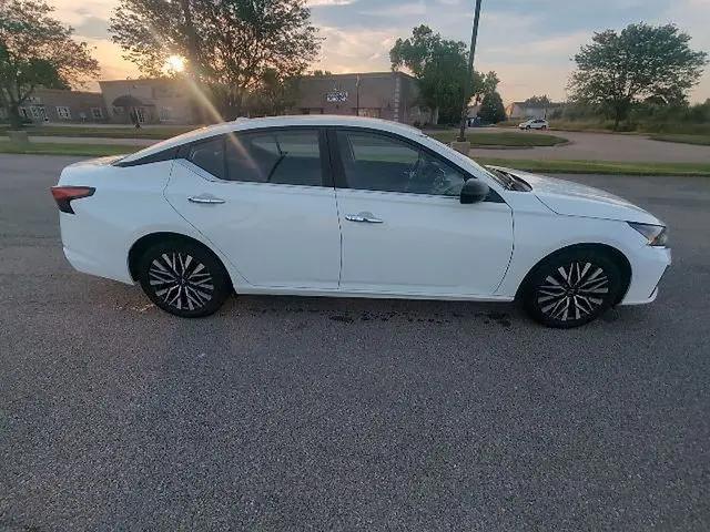 2025 Nissan Altima SV FWD