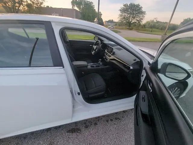 2025 Nissan Altima SV FWD