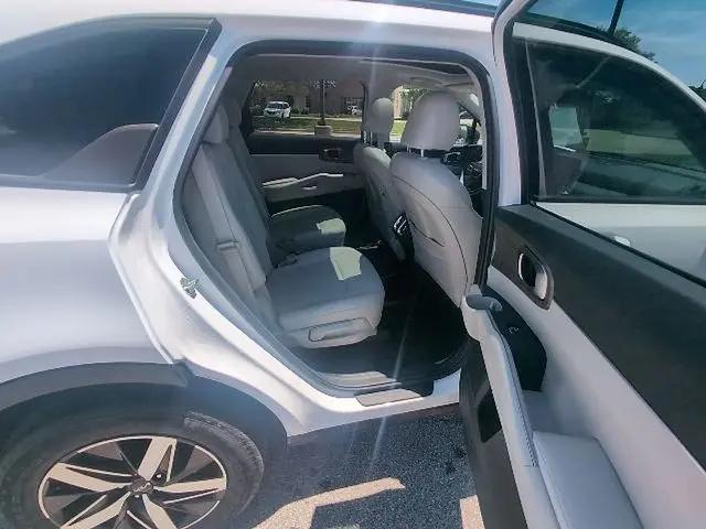 2023 Kia Sorento EX