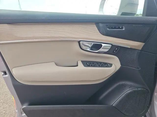 2026 Volvo XC90 Plus, B6 AWD Gas (mild hybrid), Gasoline, Bright, 7 Seats