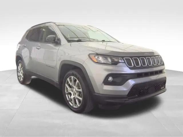 2022 Jeep Compass Latitude Lux 4x4