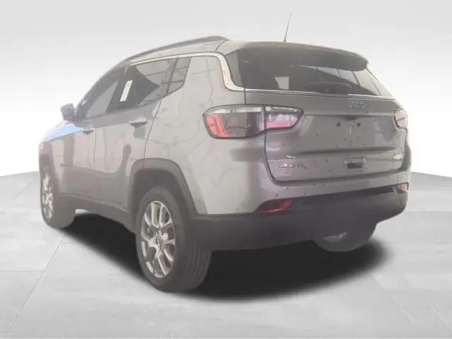 2022 Jeep Compass Latitude Lux 4x4