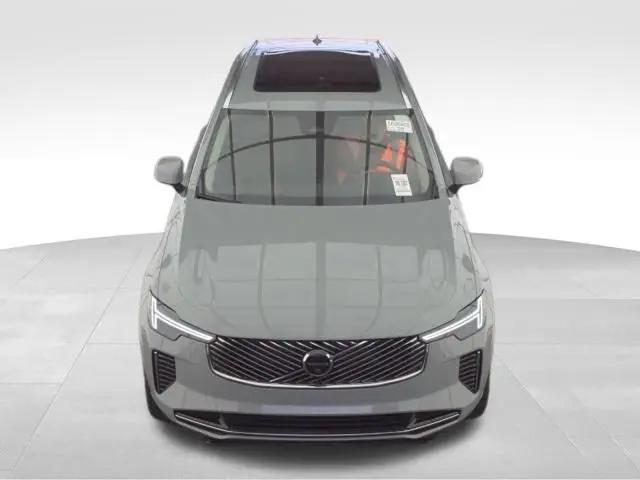 2026 Volvo XC90 Plus, B6 AWD Gas (mild hybrid), Gasoline, Bright, 7 Seats
