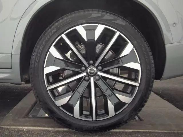 2026 Volvo XC90 Plus, B6 AWD Gas (mild hybrid), Gasoline, Bright, 7 Seats
