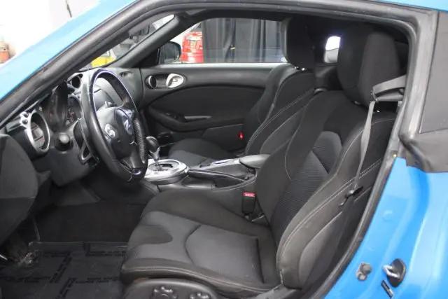 2009 Nissan 370Z Base