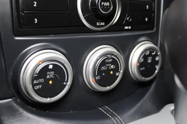 2009 Nissan 370Z Base