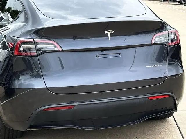 2024 Tesla Model Y Long Range Dual Motor All-Wheel Drive