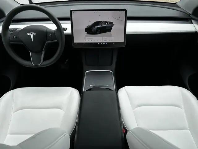 2024 Tesla Model Y Long Range Dual Motor All-Wheel Drive