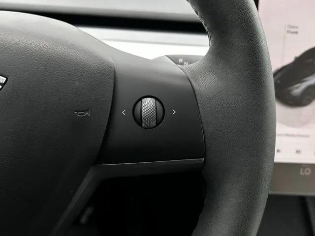 2024 Tesla Model Y Long Range Dual Motor All-Wheel Drive