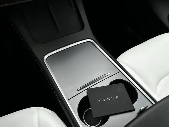 2024 Tesla Model Y Long Range Dual Motor All-Wheel Drive