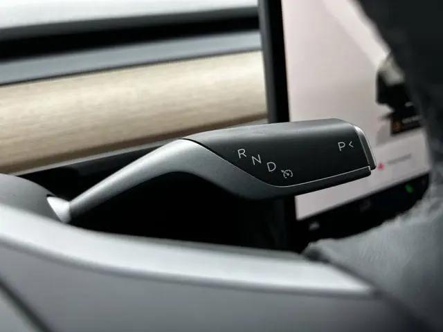 2025 Tesla Model Y Long Range Dual Motor All-Wheel Drive