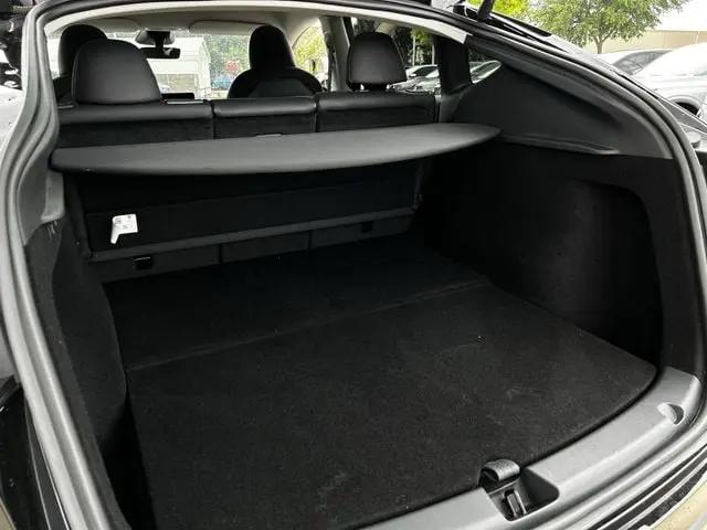 2025 Tesla Model Y Long Range Dual Motor All-Wheel Drive