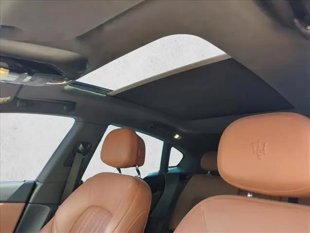 2021 Maserati Levante Standard