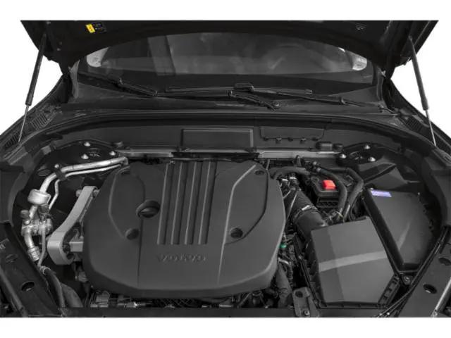 2025 Volvo XC60 B5 Plus