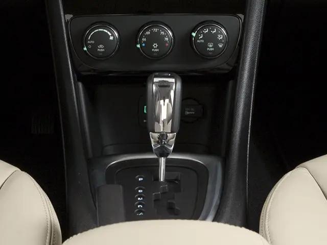 2014 Chrysler 200 Limited